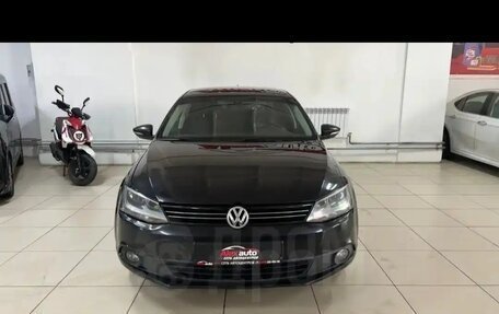 Volkswagen Jetta VI, 2012 год, 1 000 000 рублей, 3 фотография