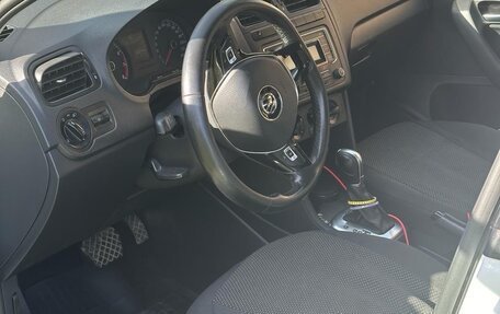 Volkswagen Polo VI (EU Market), 2018 год, 720 000 рублей, 4 фотография