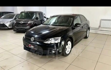 Volkswagen Jetta VI, 2012 год, 1 000 000 рублей, 2 фотография