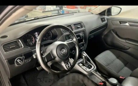 Volkswagen Jetta VI, 2012 год, 1 000 000 рублей, 7 фотография