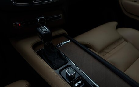 Volvo XC90 II рестайлинг, 2017 год, 3 800 000 рублей, 12 фотография