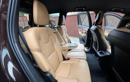 Volvo XC90 II рестайлинг, 2017 год, 3 800 000 рублей, 26 фотография