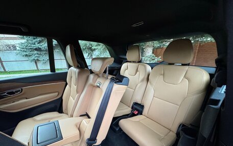 Volvo XC90 II рестайлинг, 2017 год, 3 800 000 рублей, 23 фотография