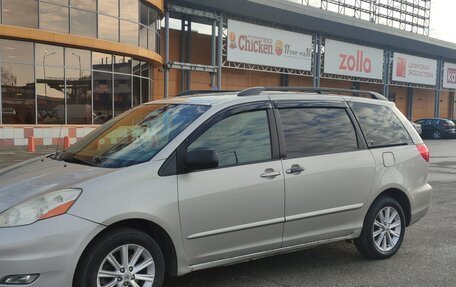 Toyota Sienna II рестайлинг, 2009 год, 1 300 000 рублей, 6 фотография