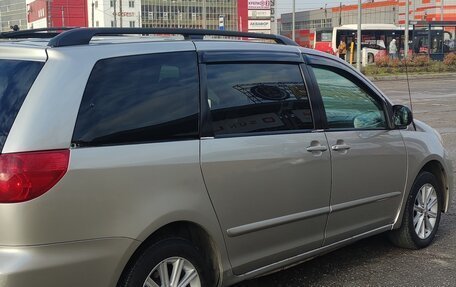 Toyota Sienna II рестайлинг, 2009 год, 1 300 000 рублей, 5 фотография