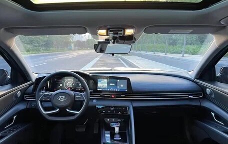 Hyundai Elantra, 2022 год, 1 680 000 рублей, 9 фотография