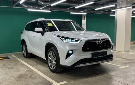 Toyota Highlander, 2025 год, 6 100 000 рублей, 2 фотография