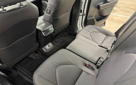 Toyota Highlander, 2025 год, 6 100 000 рублей, 19 фотография