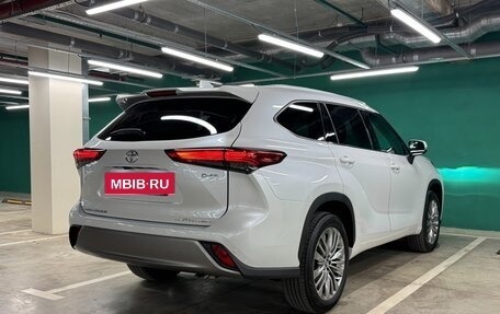 Toyota Highlander, 2025 год, 6 100 000 рублей, 9 фотография