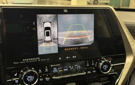 Toyota Highlander, 2025 год, 6 100 000 рублей, 24 фотография