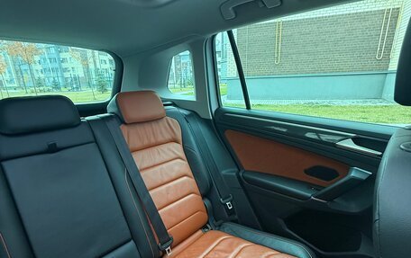 Volkswagen Tiguan II, 2017 год, 2 350 000 рублей, 22 фотография