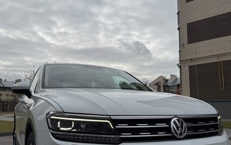 Volkswagen Tiguan II, 2017 год, 2 350 000 рублей, 26 фотография