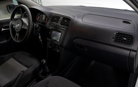 Volkswagen Polo VI (EU Market), 2015 год, 845 000 рублей, 15 фотография