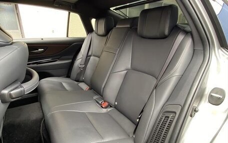 Toyota Crown, 2024 год, 4 947 000 рублей, 13 фотография