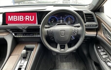 Toyota Crown, 2024 год, 4 947 000 рублей, 11 фотография