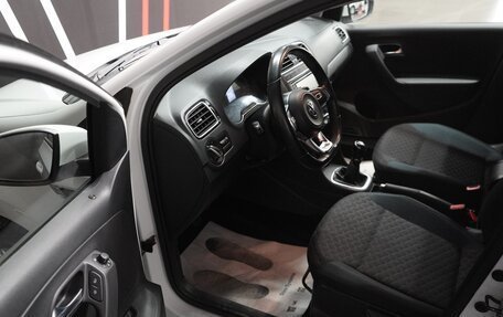 Volkswagen Polo VI (EU Market), 2019 год, 1 800 000 рублей, 12 фотография