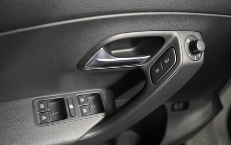 Volkswagen Polo VI (EU Market), 2019 год, 1 800 000 рублей, 20 фотография