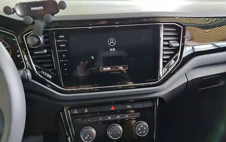 Volkswagen T-Roc I, 2022 год, 1 680 231 рублей, 15 фотография