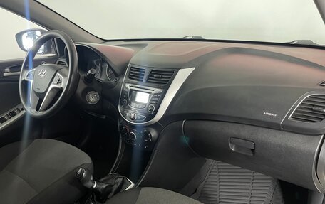 Hyundai Solaris II рестайлинг, 2013 год, 750 000 рублей, 10 фотография