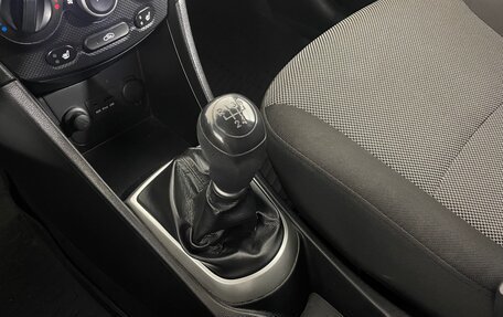 Hyundai Solaris II рестайлинг, 2013 год, 750 000 рублей, 12 фотография