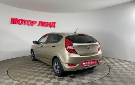 Hyundai Solaris II рестайлинг, 2013 год, 750 000 рублей, 19 фотография
