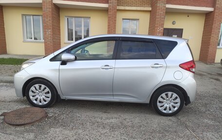 Toyota Ractis II, 2011 год, 845 000 рублей, 3 фотография