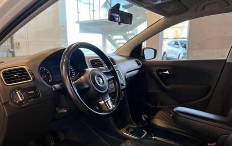 Volkswagen Polo VI (EU Market), 2014 год, 590 000 рублей, 21 фотография