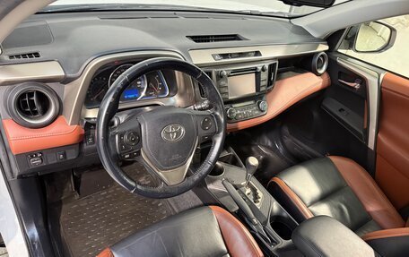 Toyota RAV4, 2013 год, 2 399 800 рублей, 8 фотография