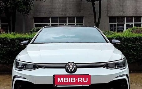 Volkswagen Golf VIII, 2023 год, 2 278 773 рублей, 2 фотография