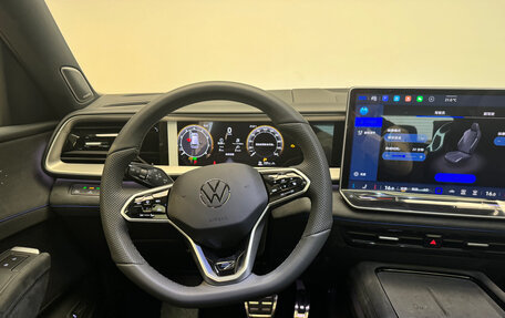 Volkswagen Teramont, 2025 год, 6 650 000 рублей, 15 фотография