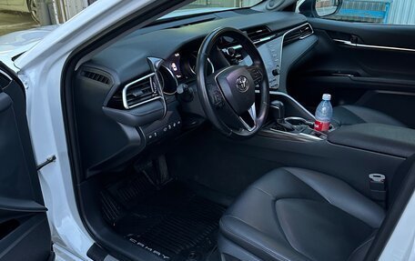 Toyota Camry, 2021 год, 3 700 000 рублей, 8 фотография