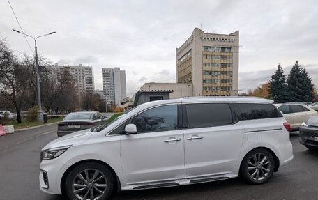KIA Carnival III, 2018 год, 3 200 000 рублей, 3 фотография