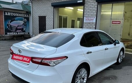 Toyota Camry, 2021 год, 3 700 000 рублей, 3 фотография