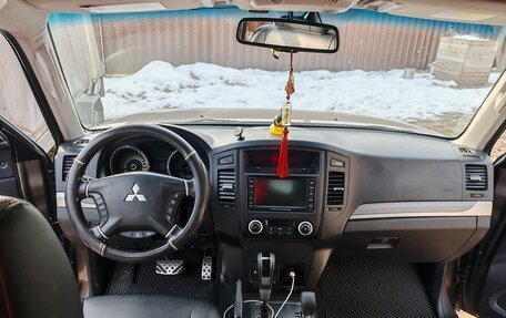 Mitsubishi Pajero IV, 2011 год, 1 700 000 рублей, 10 фотография