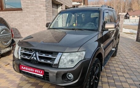 Mitsubishi Pajero IV, 2011 год, 1 700 000 рублей, 3 фотография