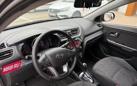 KIA Rio III рестайлинг, 2013 год, 895 000 рублей, 10 фотография