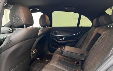 Mercedes-Benz E-Класс, 2020 год, 5 180 000 рублей, 40 фотография