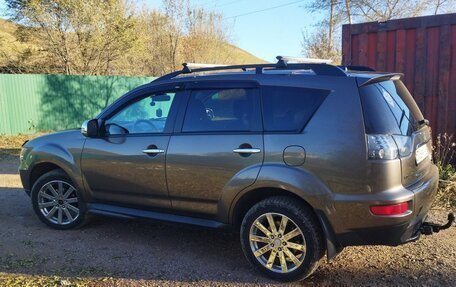 Mitsubishi Outlander III рестайлинг 3, 2012 год, 1 199 000 рублей, 5 фотография