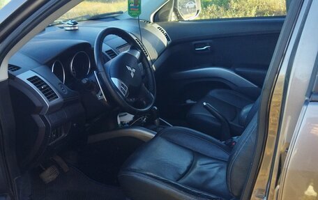 Mitsubishi Outlander III рестайлинг 3, 2012 год, 1 199 000 рублей, 6 фотография