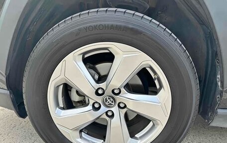 Toyota RAV4, 2021 год, 2 021 273 рублей, 12 фотография