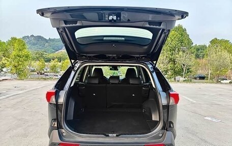 Toyota RAV4, 2021 год, 2 021 273 рублей, 6 фотография
