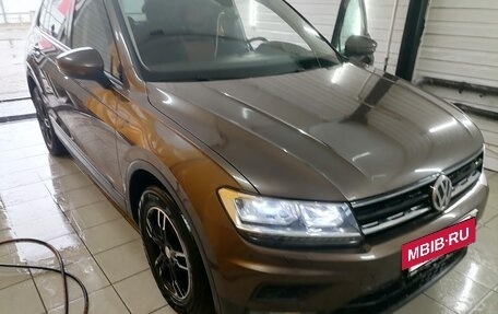 Volkswagen Tiguan II, 2020 год, 2 030 000 рублей, 2 фотография