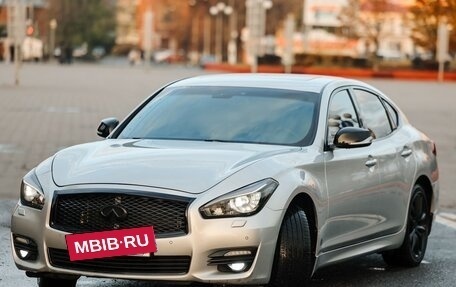 Infiniti Q70 I, 2016 год, 2 550 000 рублей, 2 фотография