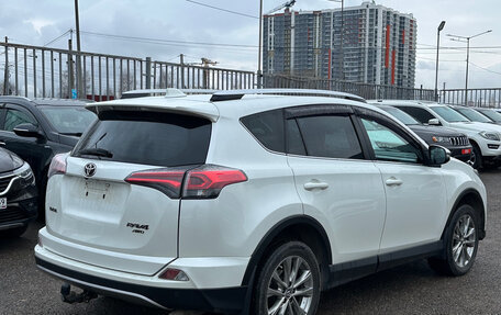 Toyota RAV4, 2017 год, 2 490 000 рублей, 3 фотография