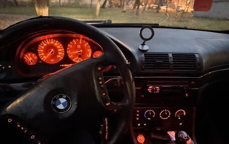 BMW 5 серия, 2003 год, 520 000 рублей, 9 фотография