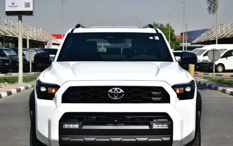 Toyota 4Runner, 2025 год, 12 490 000 рублей, 2 фотография