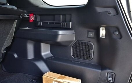 Toyota 4Runner, 2025 год, 12 490 000 рублей, 26 фотография