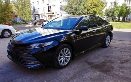 Toyota Camry, 2020 год, 3 300 000 рублей, 1 фотография