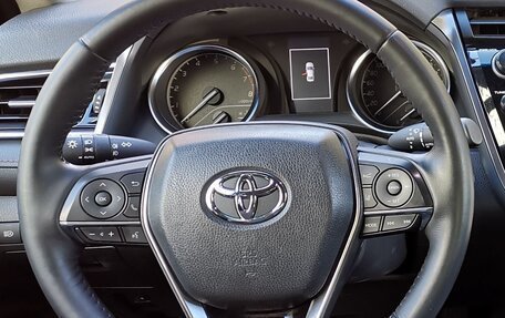 Toyota Camry, 2020 год, 3 300 000 рублей, 7 фотография