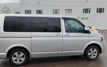 Volkswagen Multivan T5, 2010 год, 2 100 000 рублей, 4 фотография